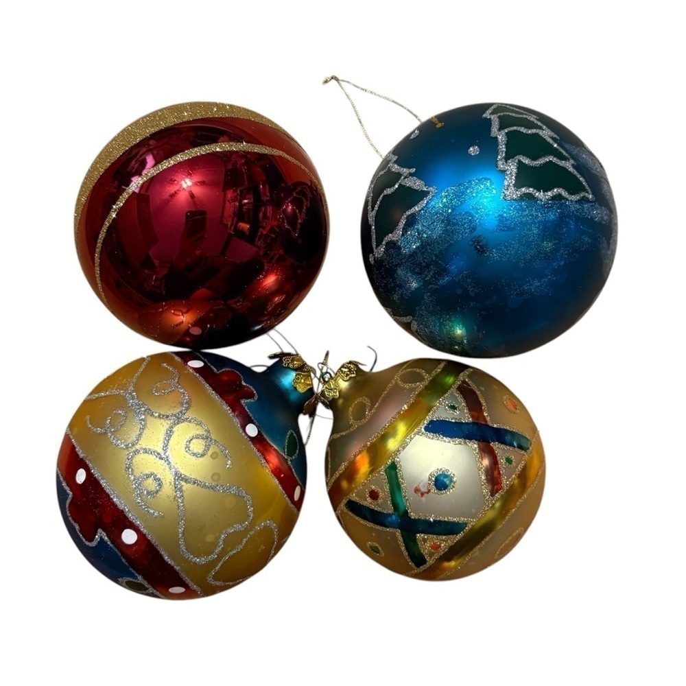 Vintage Glass Ball Elegant Holiday Ornament Set - Red, Blue, Gold Glitter Tree
